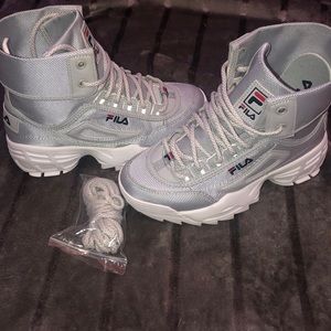 Fila women disruptor ballistic Gray boot S5